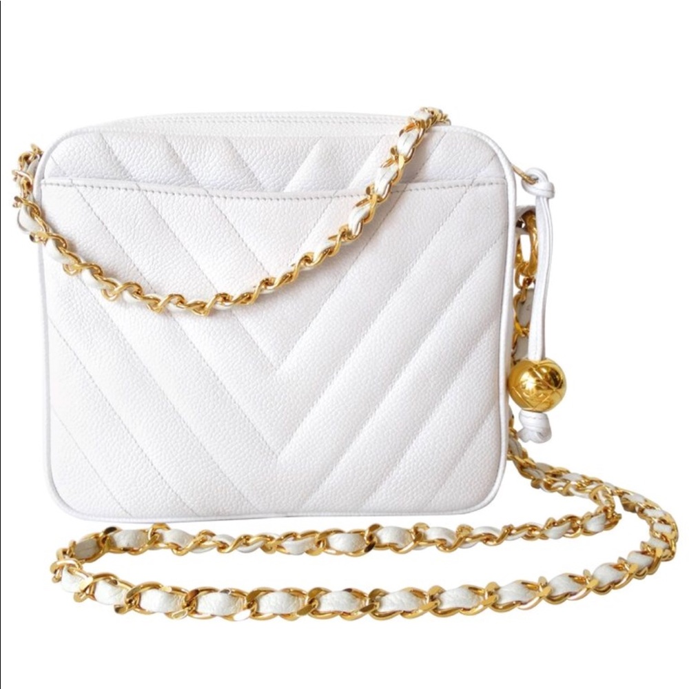 1980s Chanel White Caviar Chevron Stitched Bag - Picture 1 of 8